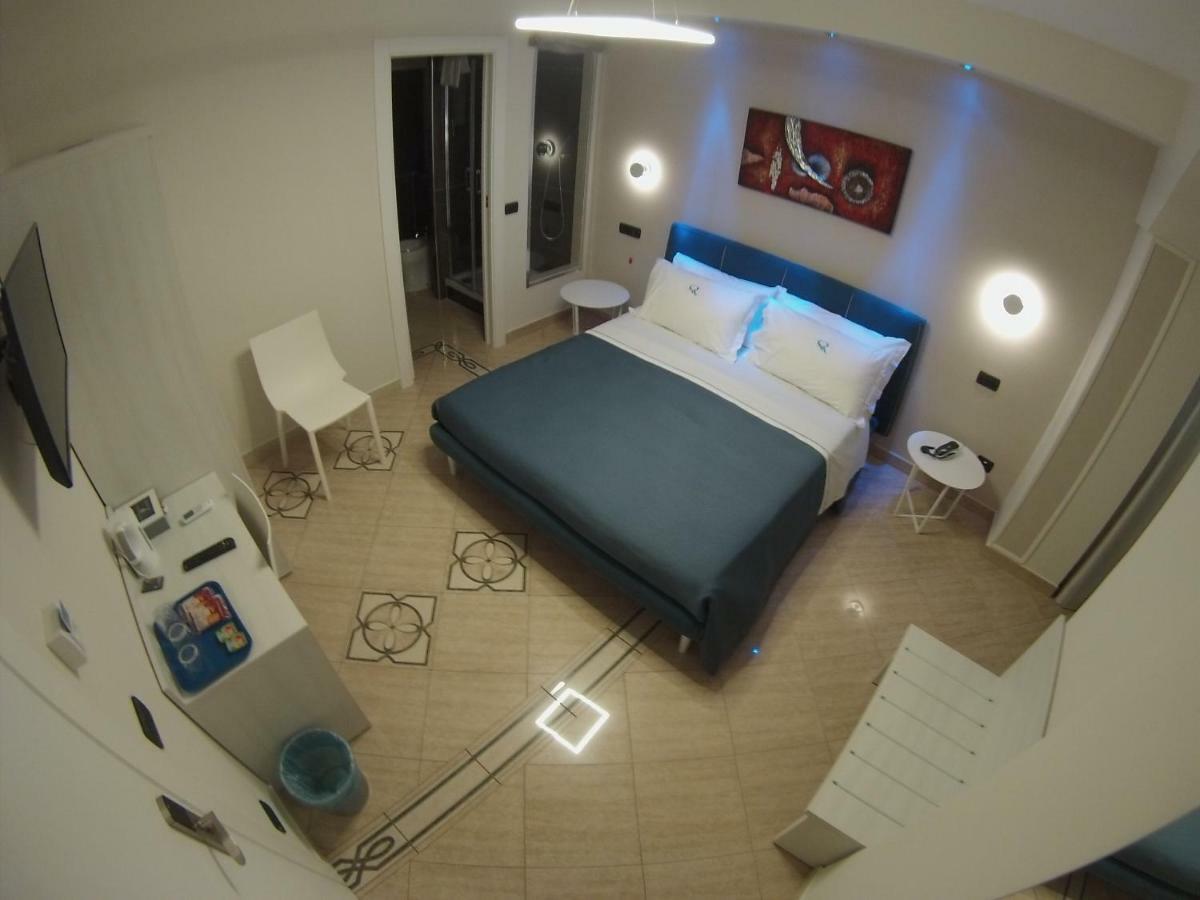 Sonevi Rooms Nápoles Exterior foto